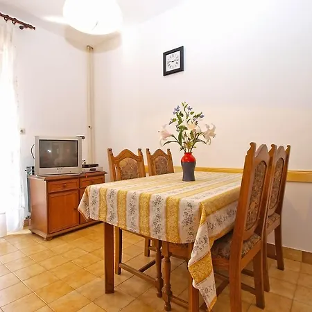 Apartmensts Nikola 1023