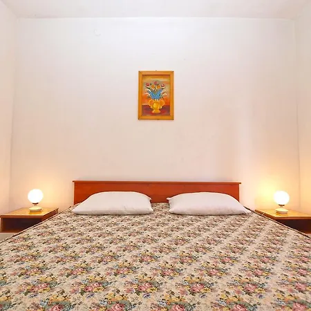 Apartmensts Nikola 1023 *