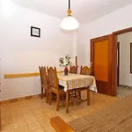 Apartmensts Nikola 1023 فاجانا