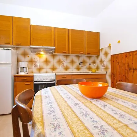 Apartmensts Nikola 1023