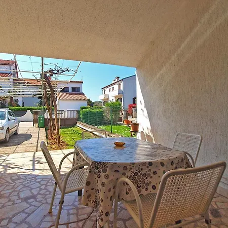 Apartment Apartmensts Nikola 1023
