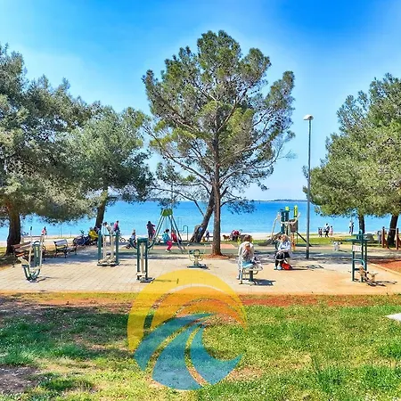 Apartmensts Nikola 1023 * فاجانا