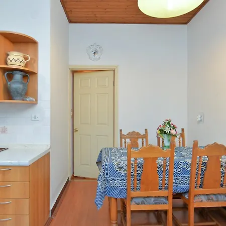 Apartment Apartmensts Nikola 1023 Fazana